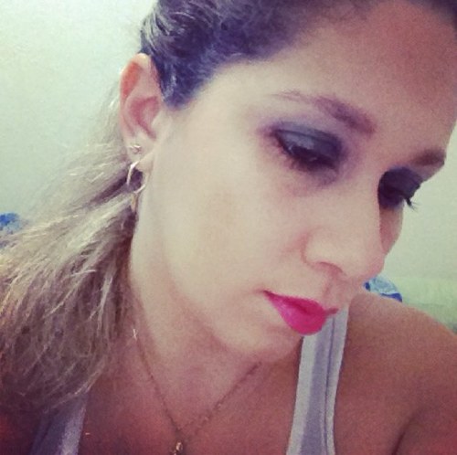 Sou quem eu sou e não quem você quer que eu seja! :)