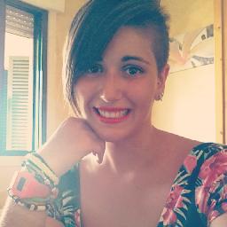 Recuerda todo lo que viene va, por lo tanto , vive el dia a dia como si fuera el ultimo .
 Carpe diem ✌