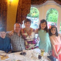 Busy mum of 3, part time mum of 1 niece. Proud Chapelizod girl married to a Chapelizod boy, living in an extension of Chapelizod, ie Lucan.
