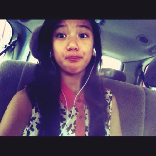 hey,nice to meet you(: I'm Emily..you are? You follow,I'll do the same. bye(: