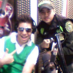 SOY DJ, LOCUTOR ,MÚSICO....Y ME GUSTA HACER DE TODOO :D
https://t.co/Gziv446Ecz