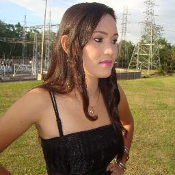 dhenniejoy's profile picture. 