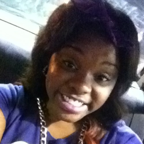 Pretty an smart Cool af love to party an have fun stay live an icey mwahh thts me✌