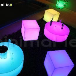 Fabricante de Mobiliario Luminoso.