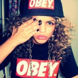 Follow if you love beautiful girls!