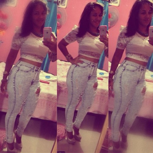 Before u judge Me, try hard to Love Me.. [El pasado influye en las personas, pero no las determina.]