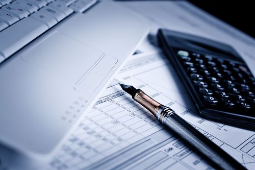 Asesoría Contable. Nos encargamos de solucionar, capacitar, medir y analizar el patrimonio y la situación económica financiera de una empresa u organización.