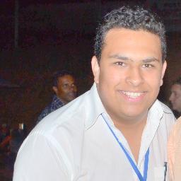 TEM ALGO EM MIM QUE ADIMIRO MUITO!
NÃO FICO FINGINDO UMA COISA QUE NÃO SOU, SÓ PARA AGRADAR AS PESSOAS... SEJA VOCÊ MESMO , E TENHA PERSSONALIDADE PRÓPIA....