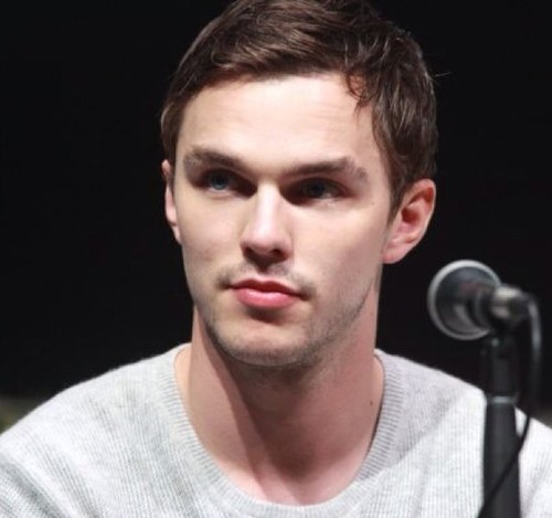 Im that guy from that tv show and thoes films. My boyfriend is a canadian asshole but he's pretty amazing. {Not real}