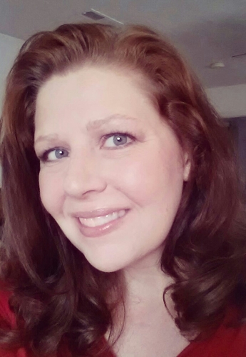 I am a married mom of 3 girls. I LOVE to laugh and make others laugh! Love to sew, paint, sing and am ready to get healthy and fit!!