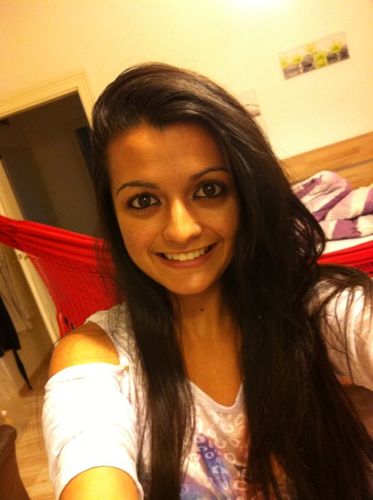 Dançar. Cantar. Dormir. Balada. Sorrir. Ser feliz. (L) Quer saber mais, segue ai  :D