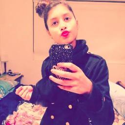 Love being a girly girl! I'm allergic to dirt, love pretty things, perfume, high heels, sparkles and flowers XoXoXoXo
