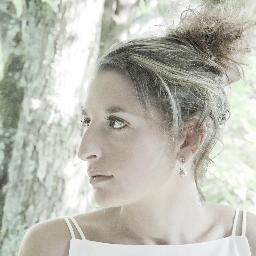 Responsable régionale - Conseil du statut de la femme; Professeure-Hot Yoga Prana; Journaliste-Capitale-Québec; Rédactrice; Réviseure; Féministe pour l'égalité!