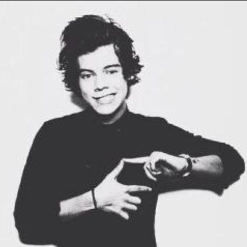 Hello ! U a directioner ? Then follow me !!! main account @sarahksarahk
