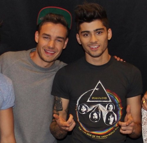 i followed cos i love you. dont follow this account, follow @ughh_ziam