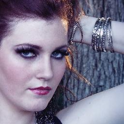 Makeup Obsession by Erin | Nashville 's Makeup Artist, Erin, started working with makeup clients in 2003. Her creative ideas bring out the beauty in every face.