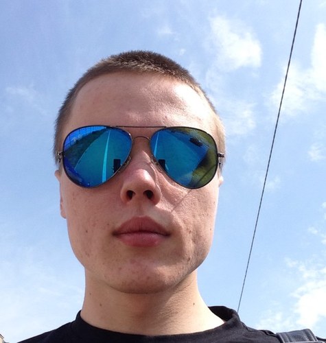 andrew_rozz's profile picture. 