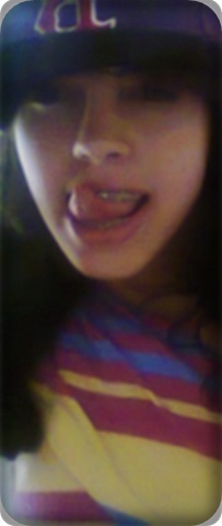 Voocêiis riiem de mim poor eu ser diiferentte ,, eeu rio de vocêis por serem ttodoos Iguais #