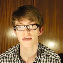 YOUTUBER (not official twitter)