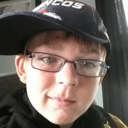 just like to have fun hang out and live it up. I also make music videos and some kick ass remixs. and I am  a pro at playing drums.  :) $ hell yeah $