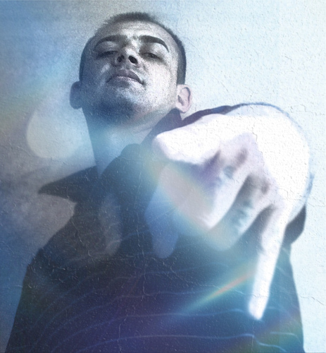Zenész, Előadó, Ütemkészítő,
Musician, Artist, Beatmaker,