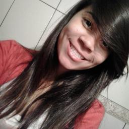 Não busco a perfeição em ninguém,não quero que busquem isso em mim.    São Paulina fanática.