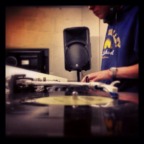 DJ // Producer // Vinyl Junkie // FPL enthusiast // Beats: sinisterdubs13@gmail.com