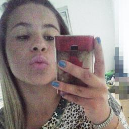 Idade:15anos|Pisciana,chata,Ciumenta,decidida,#SãoPaulina e super Fã do @justinbieber  Follow-me? (: Olhem também o meu Tumblr: http://t.co/8KgtEegsXc