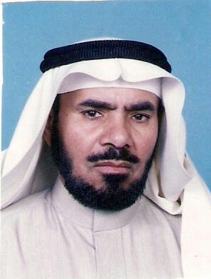 باحث وكاتب ومؤلف (١٤) كتابا. أجتهد فيما اكتب. لي قناعاتي واحترم ثوابت ديني. وأحترم رأي اﻵخرين. أحب الوسطية. وأحب وطني كثيرا. مدونتي متاحة للمثقفين. الرس.