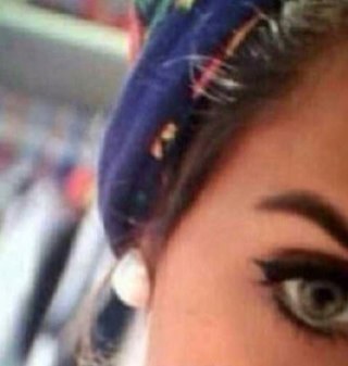 أللهم زدٍ من يحبنيًٍ جنونـآ بيٍ....واعطــي من يكرهنيٍ نعمه ألعــقـل..KiK:rofyy99