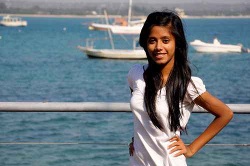 When life gives you lemons, look for someone with Vodka & take a shot ;) Kik me: Sonali_