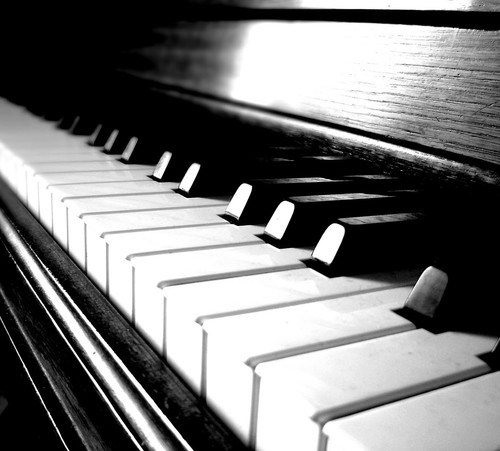 Piano Teacher w/ 30+ years of experience. Lessons taught from home studio in Vernon, CT. All ages welcome. For more info contact: mrscspianostudio@hotmail.com