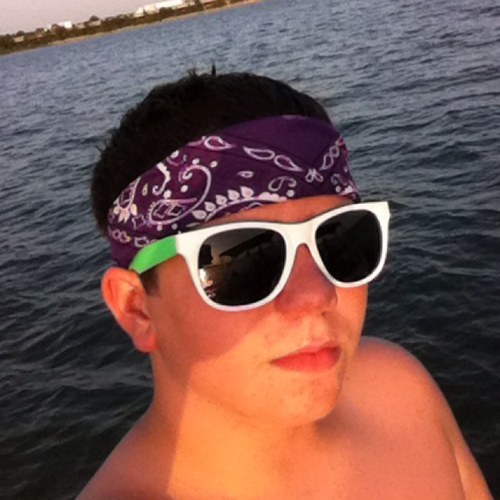 cool_t_13's profile picture. “Always spreading positivity wherever I go.”