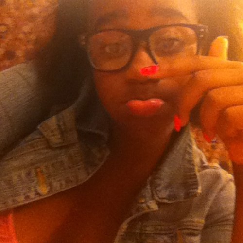 Kik me @293325 ayoo_bad follow me on instrgram @ayoo_bad_ass