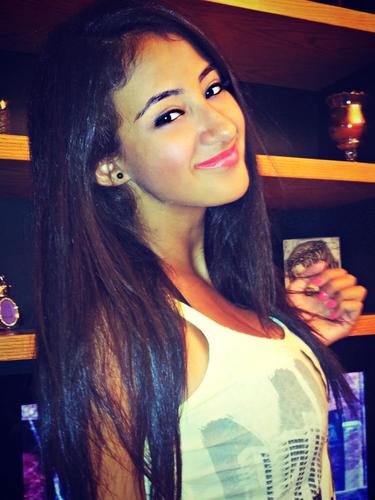 NadineBechro Profile Picture