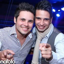 Contato para shows: (48) 30254732 / 7812-9264 | 8416-7240 / 78123036 / 112*66109 - Luciano Email: mkt@delphinproducoes.com.br