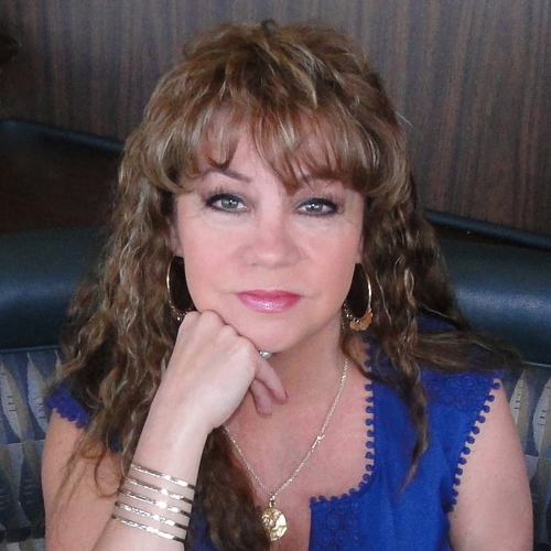 Jewelry Designer http://t.co/1RGMorpfil