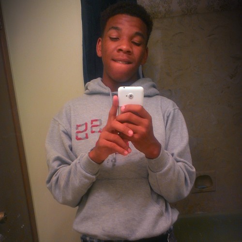 New to Twitter so follow me!!! Ig: team__alvinboi