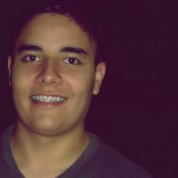 Tenho 17 anos,moro em Barra Mansa - RJ , sou Vascaíno haha' e curto muito conhecer novas pessoas :)