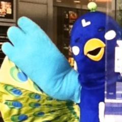 いいとししてすたんぷらりぃがすきなまだまだこどもなひとです ;P　　　 *always entertaining*　　　　　　　　　
フォロリクはおきがるに