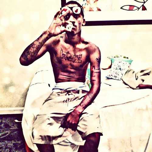 Nell Raw check me out on Ig @215_nellraw SHOW ME SOME LOVE !!