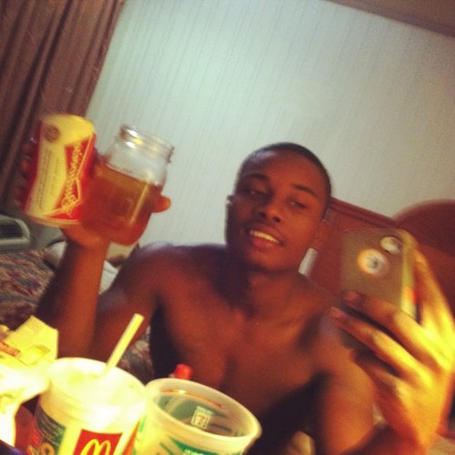 REALIST ALIVE THATS ME IAM NIGGA ERR THANG 200 FOLLOW AND SEE HOW REAL IT GETS. BAWWW LILSWIT RIP E-SWIT --- REALIST 200
