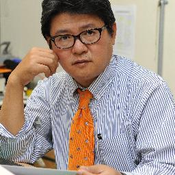KBS 기자. 전 파리특파원 문화부장 홍보실장 뉴스12앵커 뉴스라인앵커 해설위원 등