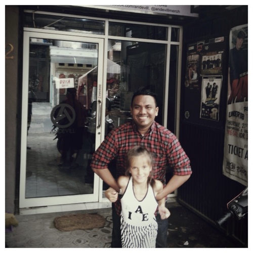 muksin187's profile picture. 