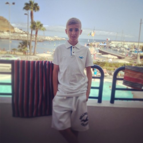 Mindful_TV1's profile picture. 14 year old!... He who hangs about gets he haw!