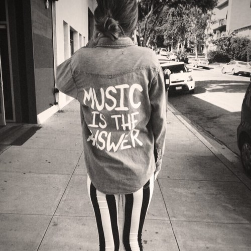 AnaTookMe13's profile picture. Fuck it.