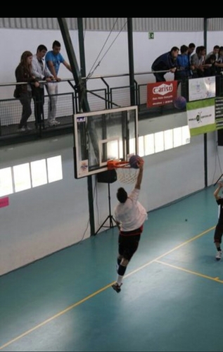 MarioMelero9's profile picture. “WHAT AN IDIOT”