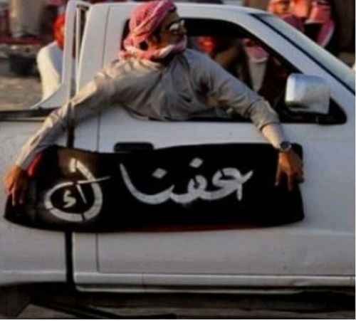 mgrb3's profile picture. اڷبنت مثڷ اڷسيجاره ڷآخڷص منهآ يدوسهآ .. هـهـه مآعڷموگ يآوڷد أبوگ إن اڷسيجآرـه قد قتڷت ملآيين