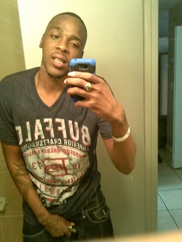 I'M A FATHER,PROVIDER,I TEND TO KEEP SHIT 1HUNNIT..I NEVER HOLD MI HEAD DWN . SOME TIMES U GOTTA TAKE i...HIT..FOLLOW