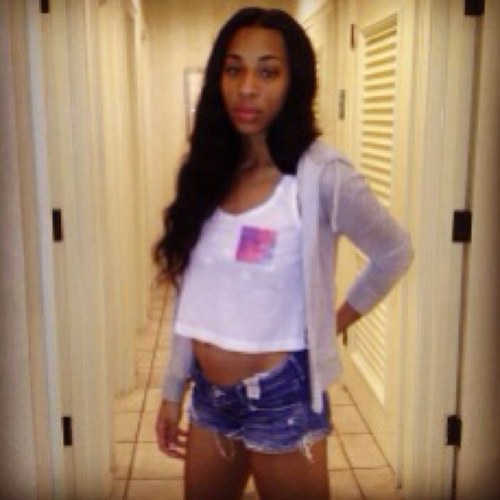 @Jadietaughtyou Follow me. #AcademyMusicGroup Arizona & Bad Men